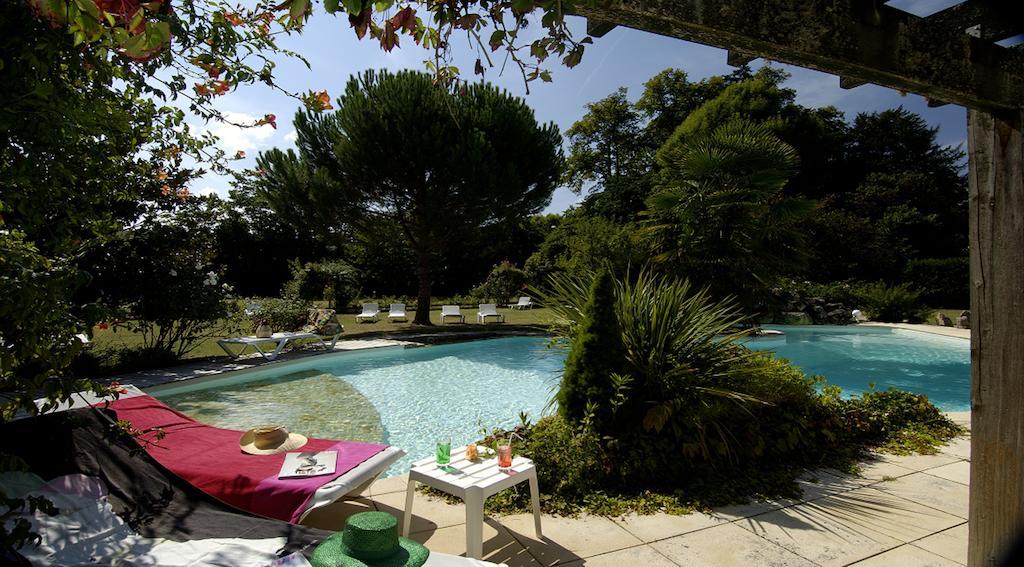 La Roseraie Hôtel Restaurant Montignac-Lascaux Exterior foto